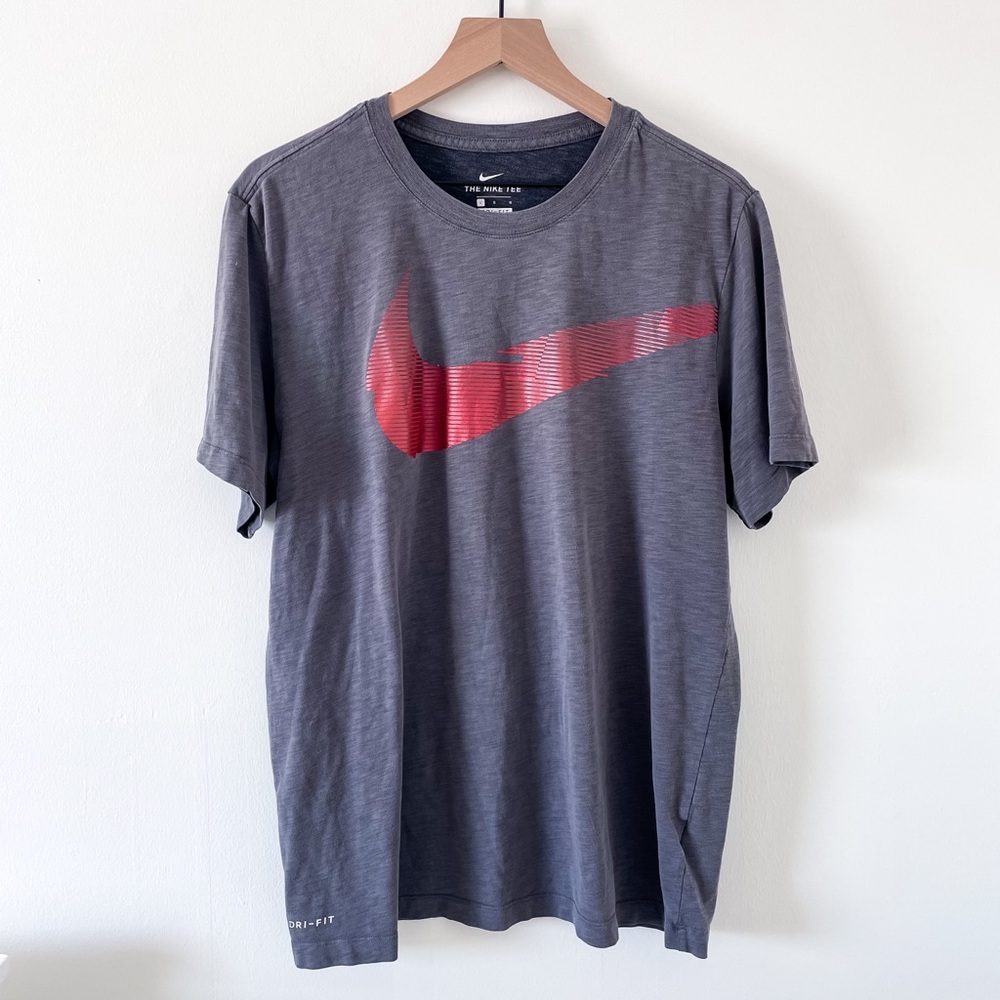 The Nike Tee